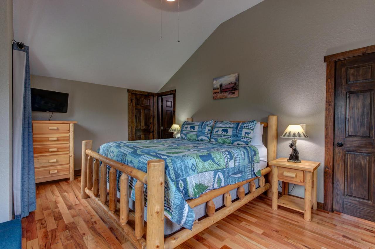 3 Master Bedrooms - Sleeps 10 - Location - Game Room - Hot Tub Pigeon Forge Esterno foto