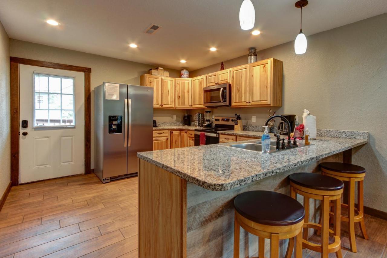 3 Master Bedrooms - Sleeps 10 - Location - Game Room - Hot Tub Pigeon Forge Esterno foto